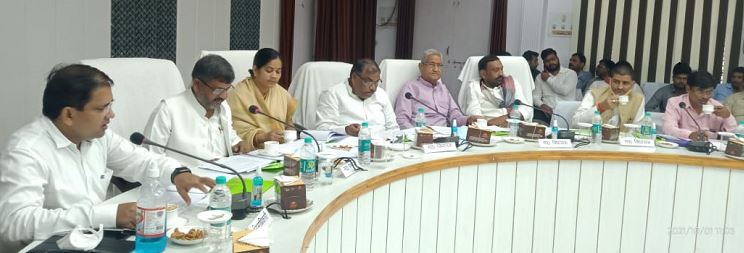Photo of सभापति ने मार्गो को 15 दिन में सही कराने के दिये निर्देश