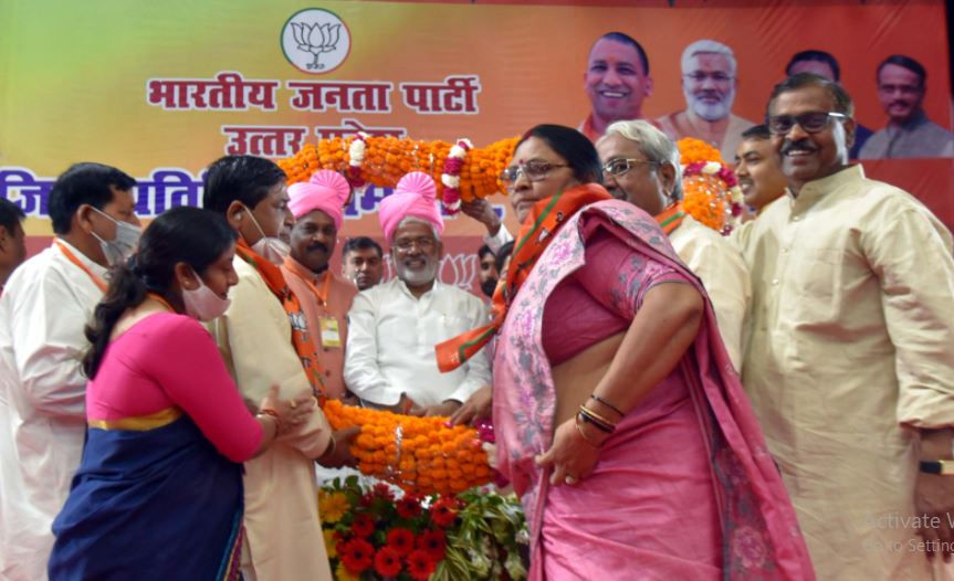 Photo of कांग्रेस समेत सभी विपक्षी दल ‘फैमिली ट्रस्ट‘- स्वतंत्र देव