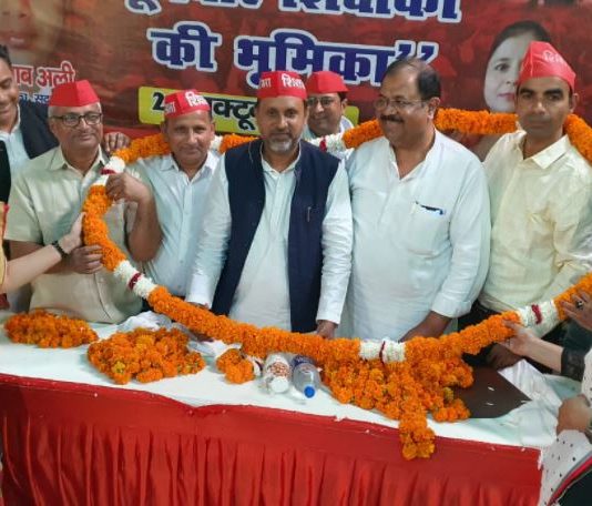 बूथवार शिक्षकों की भूमिका,संवाद से समाधान की ओर