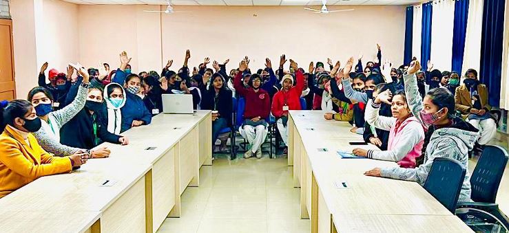 Photo of ए0आई0सी0टी0आई0 की नीट योजना के अन्तर्गत 72 घन्टे में 8.42 लाख छात्र-छात्राओं का पंजीकरण-अमृत अभिजात