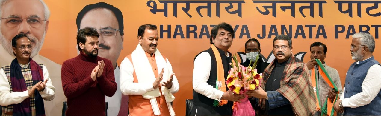 Photo of आर0पी0एन0 सिंह को भी भगुआ रंग भाया
