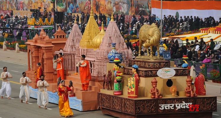 Photo of गणतंत्र दिवस उ0प्र0 की झांकी को प्रथम पुरस्कार