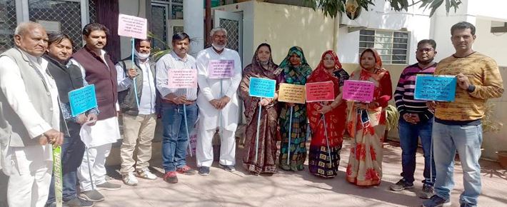 Photo of पार्षद और नगर पालिका के अधिशासी अधिकारी आमने-सामने