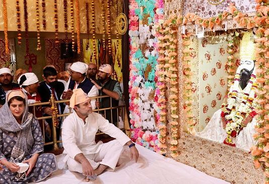 संत रविदास जयंती पर वाराणसी पहुंचे राहुल गांधी और प्रियंका गांधी