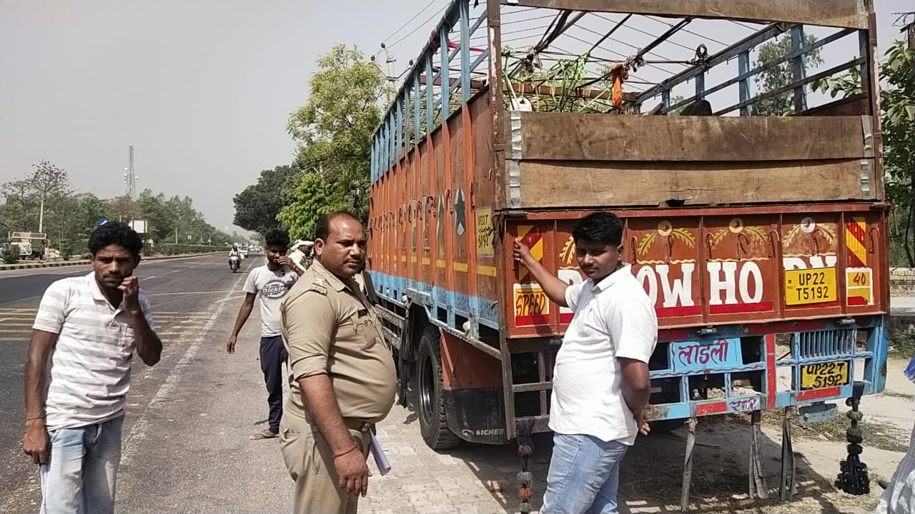 Photo of तस्करी के लिए जा रहे 15 गोवंश को पुलिस ने पकड़ा