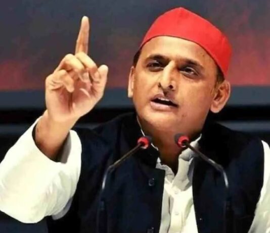 उत्तर प्रदेश में कोई भी सुरक्षित नहीं-अखिलेश यादव उत्तर प्रदेश में कोई भी सुरक्षित नहीं-अखिलेश यादव