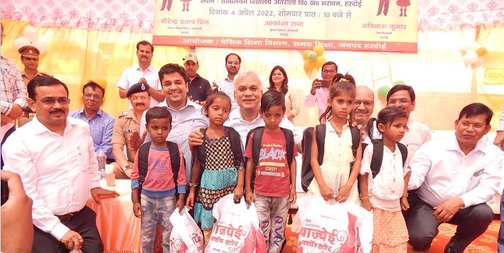 Photo of प्राथमिक विद्यालयों से ज्ञान प्राप्त कर आगे बढ़ते हैं बच्चे-मुख्य सचिव