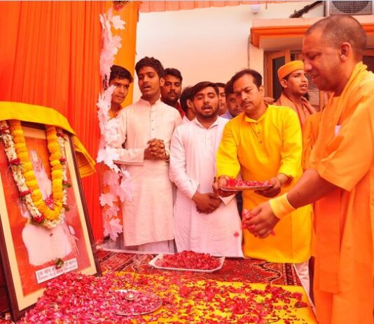 मुख्यमंत्री ने महंत प्रेमदास जी महाराज को भावभीनी श्रद्धांजलि दी