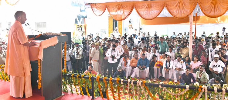 Photo of बाबा साहब ने पलायन नहीं चुनौतियों से संघर्ष करने का मार्ग अपनाया-योगी