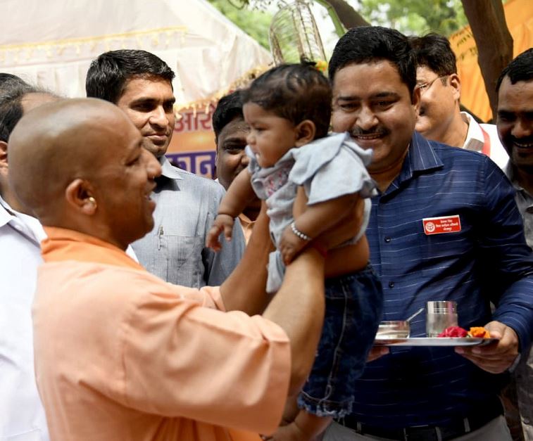 Photo of 403 विधानसभा क्षेत्रों में 100 बेड के उच्चीकृत अस्पताल बनाए जाएंगे-योगी