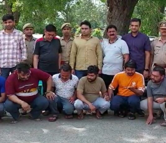 लग्जरी गाड़ियां खरीदने व बेचने वाले शातिर गिरफ्तार