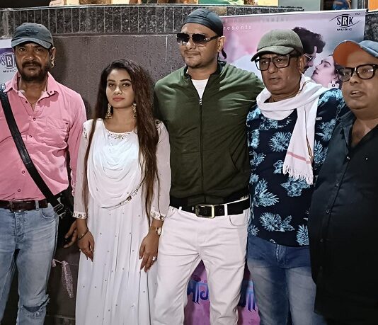 गौरव झा और ऋतु सिंह की फ़िल्म ‘भागवत गीता’ की स्क्रीनिंग