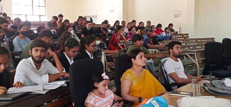Photo of लिंग संवेदीकरण पर जागरुकता कार्यक्रम का आयोजन किया
