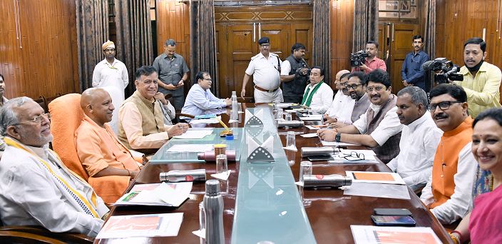 Photo of सदन की कार्यवाही के निर्बाध संचालन हेतु सभी दलों का आश्वासन