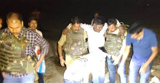 पुलिस मुठभेड़ में बदमाशों के पैर में लगी गोली