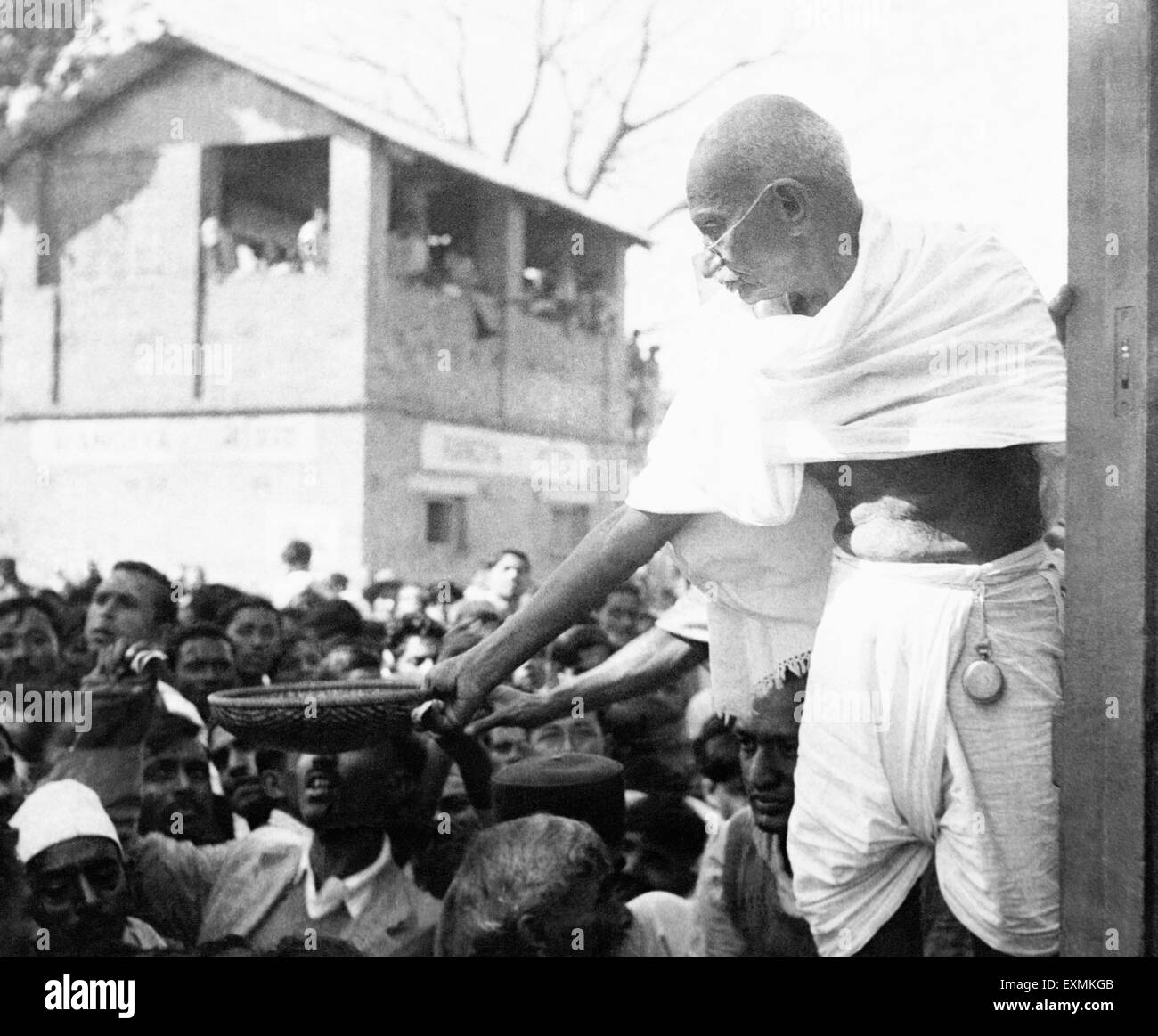 Photo of जानें कैसे विरोध के बावजूद गांधी ने पूरा किया हरिजन दौरा