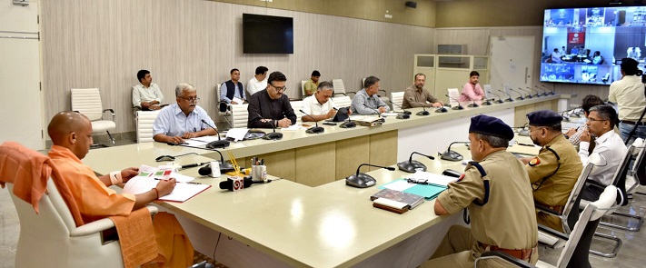 Photo of सार्वजनिक/आमजन की सम्पत्ति को हुई क्षति की वसूली प्रत्येक दशा में सम्बन्धित दोषी व्यक्ति से ही कराई जाए-मुख्यमंत्री