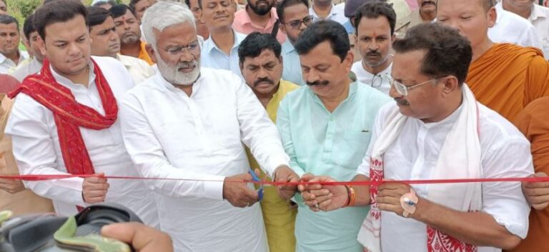 विकासवाद के प्रतीक हैं मोदी और योगी-स्वतंत्रदेव सिंह