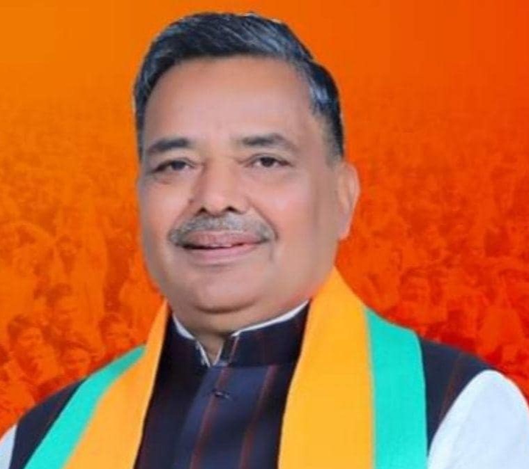 Photo of झांसी मण्डल के पर्यटन विकास परियोजनाओं पर कार्य युद्ध स्तर पर करें-जयवीर सिंह