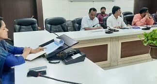 जल जीवन मिशन के कार्यो को जल्द पूर्ण करें-मण्डलायुक्त