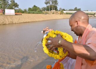जन आस्था का करें सम्मान,अराजक तत्वों से सख्ती से निपटें-मुख्यमंत्री