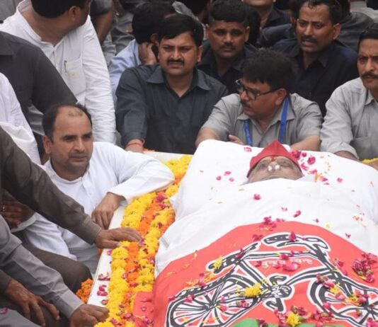 नेताजी एक व्यक्ति मात्र नही, वो एक आन्दोलन थे