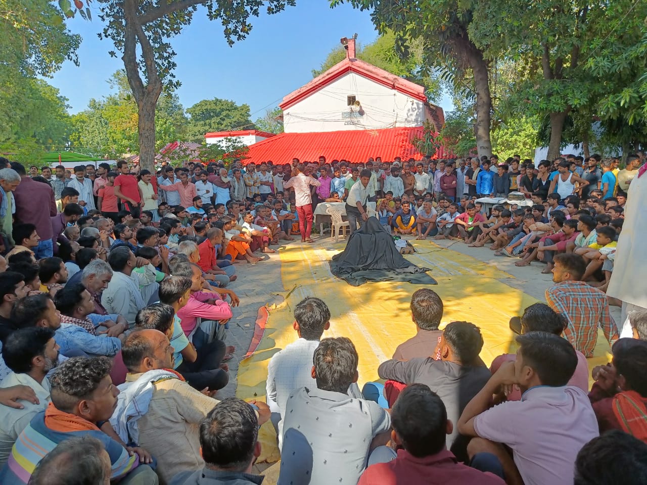 Photo of दुल्हन की तरह सजाई गई शाहजहापुर जेल