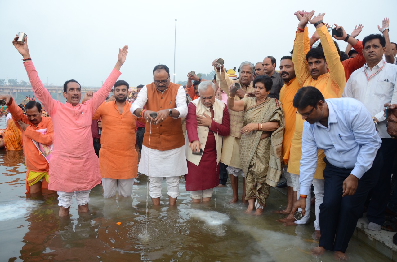 Photo of हमारी सांस्कृतिक विरासत है छठ पूजा- ब्रजेश पाठक