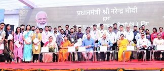 प्रधानमंत्री ने 75,000 नवनियुक्तों को नियुक्ति पत्र दिया