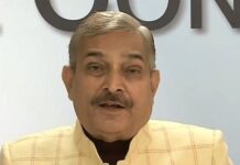 जनता की जेब पर दिन प्रतिदिन डाला जा रहा डाका:प्रमोद तिवारी जनता की जेब पर दिन प्रतिदिन डाला जा रहा डाका:प्रमोद तिवारी