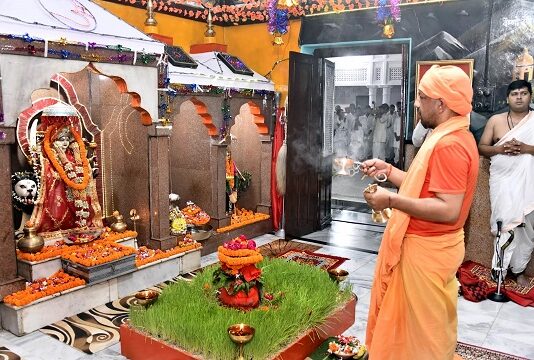 मुख्यमंत्री ने मां आदिशक्ति की विधि विधान से आराधना की