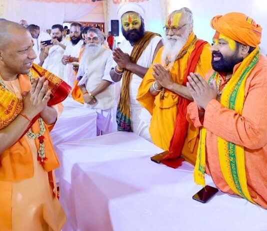 योगी करेंगे परम्परा का निर्वाह योगी करेंगे परम्परा का निर्वाह