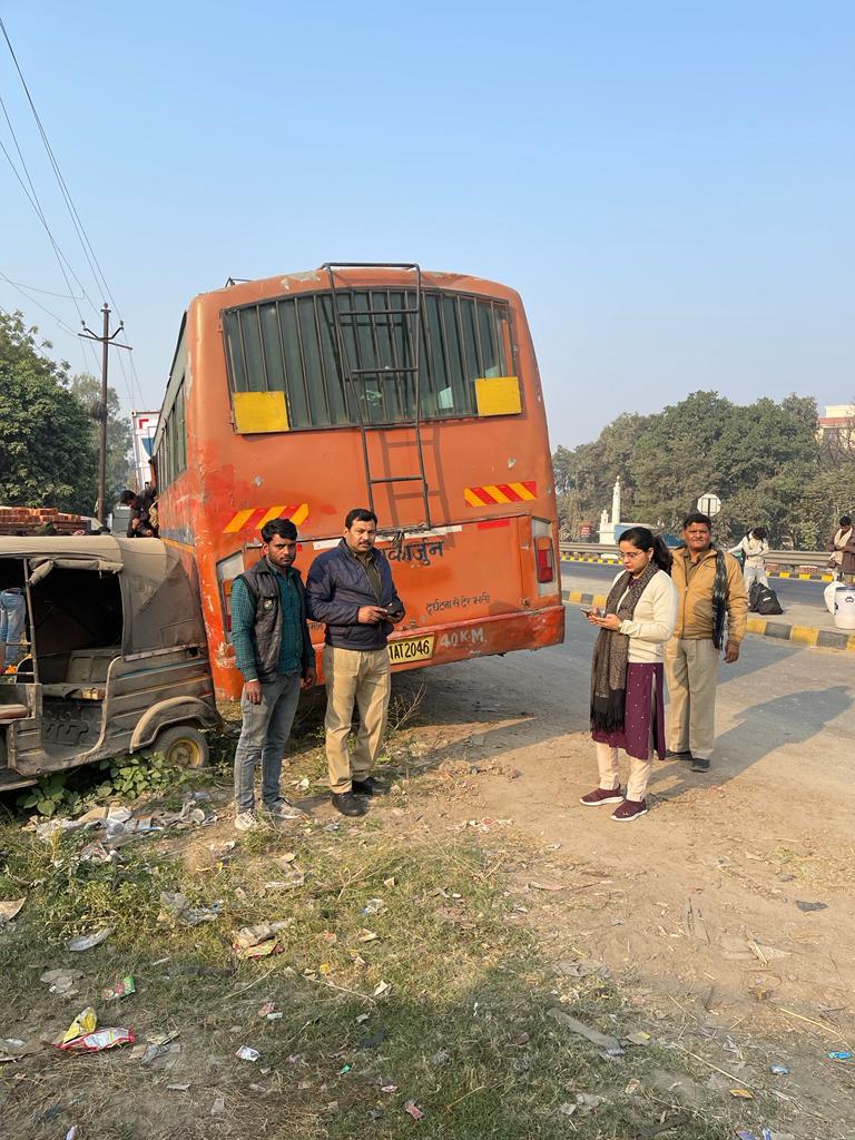 Photo of बसों,ट्रकों का चालान बंद-दयाशंकर सिंह