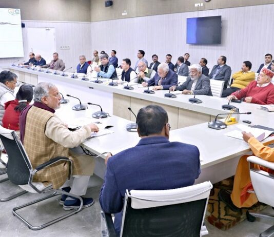 यूपी में 10 कंपनियां करेंगी ₹1.11 लाख करोड़ का निवेश