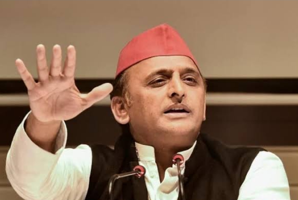 Photo of पूंजीपतियों को बचाने में जुटी सरकार-अखिलेश