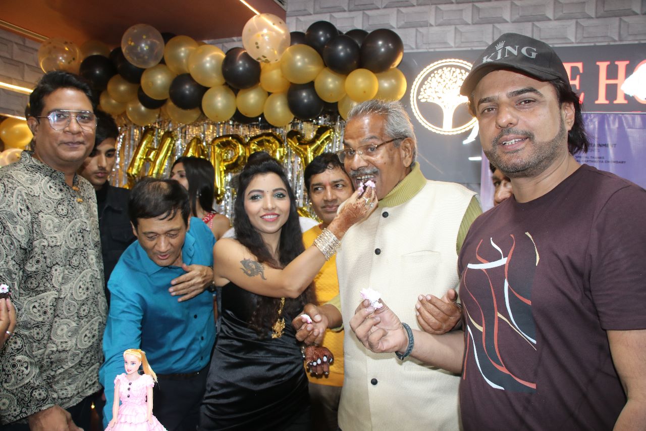 Photo of नेहा ने जन्मदिन पर किया ऐलान