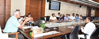 ओवरलोडिंग पूर्णतः प्रतिबंधित करें-मुख्य सचिव ओवरलोडिंग पूर्णतः प्रतिबंधित करें-मुख्य सचिव