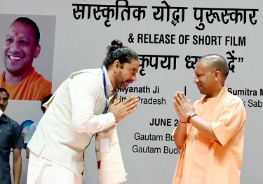 कानून अपने हाथों में न लें सांस्कृतिक योद्धा-योगी कानून अपने हाथों में न लें सांस्कृतिक योद्धा-योगी