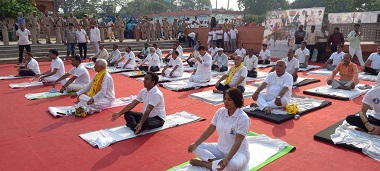 राम की पैड़ी पर अन्तर्राष्ट्रीय योग राम की पैड़ी पर अन्तर्राष्ट्रीय योग