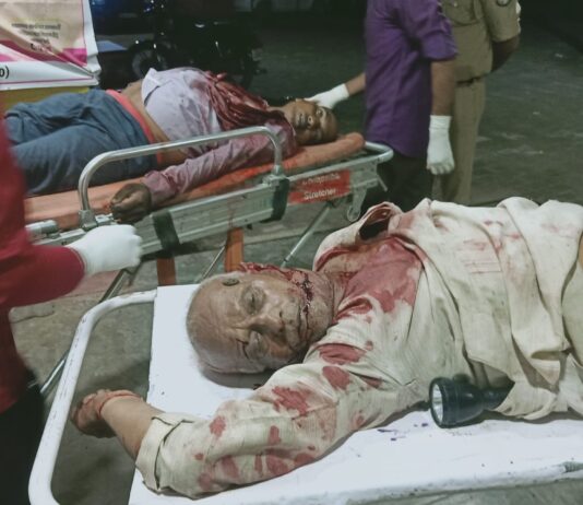 सिंचाई कर रहे दो किसानों की हत्या