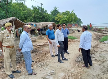 SDM ने बाढ़ प्रभावित गांवों का निरीक्षण