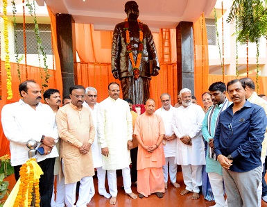 भारत और भारतीयता के लिए समर्पित थे डॉ. मुखर्जी-योगी भारत और भारतीयता के लिए समर्पित थे डॉ. मुखर्जी-योगी
