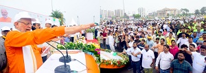 लखनऊ स्वच्छ बनाना है-सुरेश खन्ना लखनऊ स्वच्छ बनाना है-सुरेश खन्ना