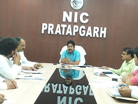 18 वर्ष के छात्र-छात्राओं का नाम मतदाता सूची में पंजीकृत करायें-जिलाधिकारी