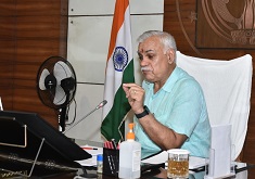 मुख्य सचिव ने मंडलायुक्तों व जिलाधिकारियों को दिये दिशा-निर्देश मुख्य सचिव ने मंडलायुक्तों व जिलाधिकारियों को दिये दिशा-निर्देश