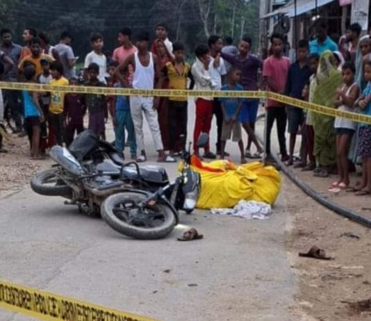 पॉलिथीन में शव मिलने से क्षेत्र में सनसनी