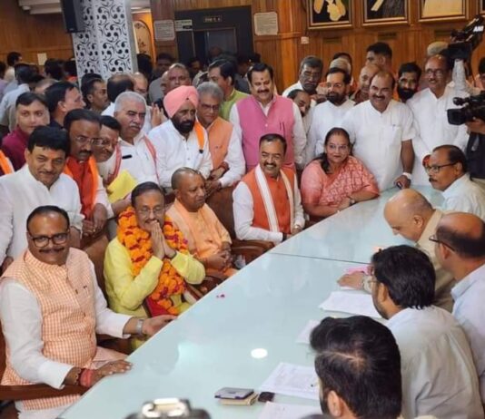 राज्यसभा के लिए डॉ दिनेश शर्मा ने दाखिल किया नामांकन