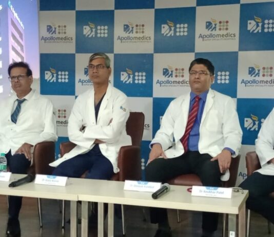 अपोलोमेडिक्स डॉक्टरों ने नेपाली बच्चे में भोजन नली निर्माण कर दिया नया जीवन