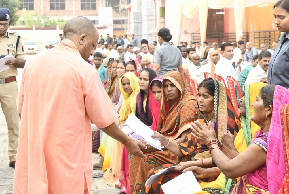 Photo of जनता की समस्याओं का कराएं संतुष्टिपरक समाधान- योगी