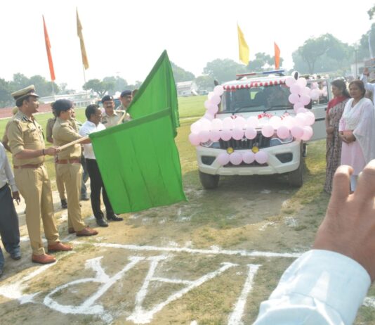 कोमल है कमजोर नहीं नारी शक्ति